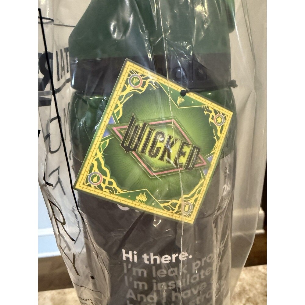 Owala Wicked For Good Elphaba 32oz Freesip Green Ready to Ship ASAP! - Picture 9 of 9